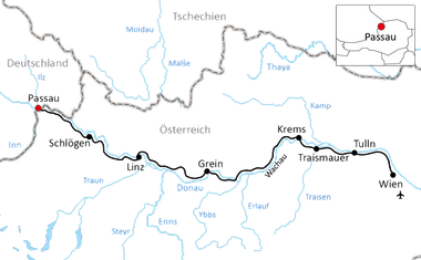 Karte mit Radroute entlang der Donau von Passau über Schlögen, Linz, Grein, Krems, Traismauer bis Wien in Österreich.
